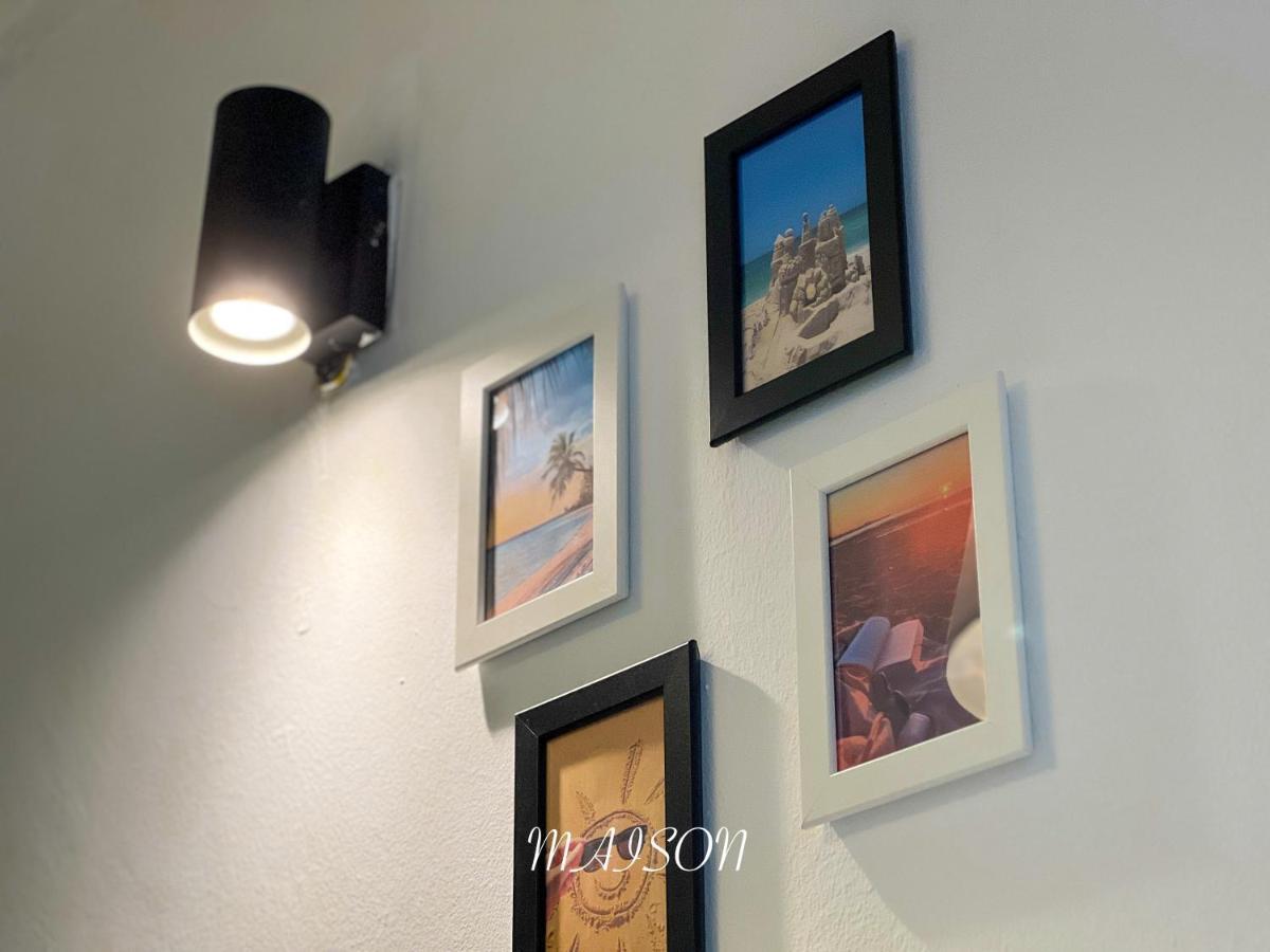 Maison Seaview Suites Порт-Диксон Экстерьер фото