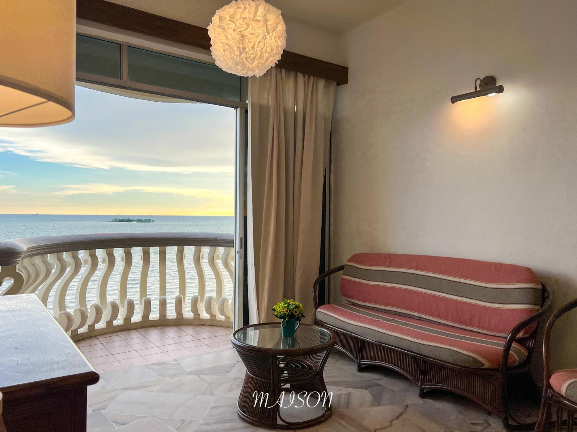 Maison Seaview Suites Порт-Диксон Экстерьер фото